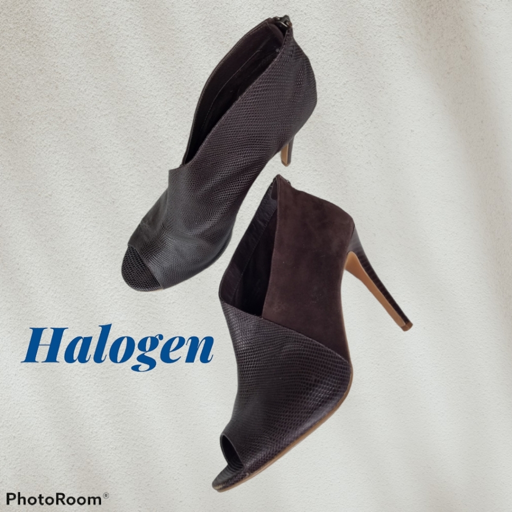 Halogen brown leather heeled bootie size 9.5